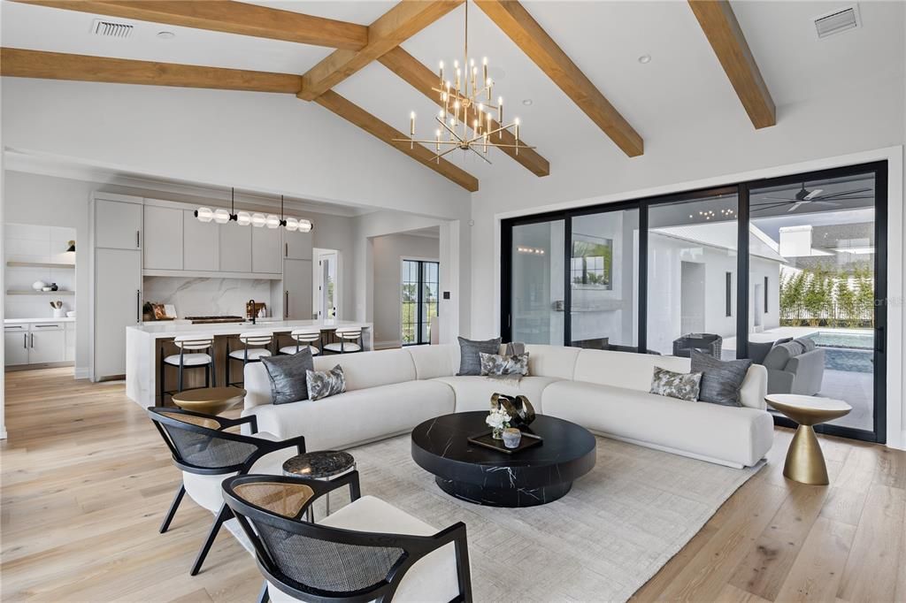 Activo con contrato: $3,495,000 (5 camas, 5 baños, 5001 Pies cuadrados)