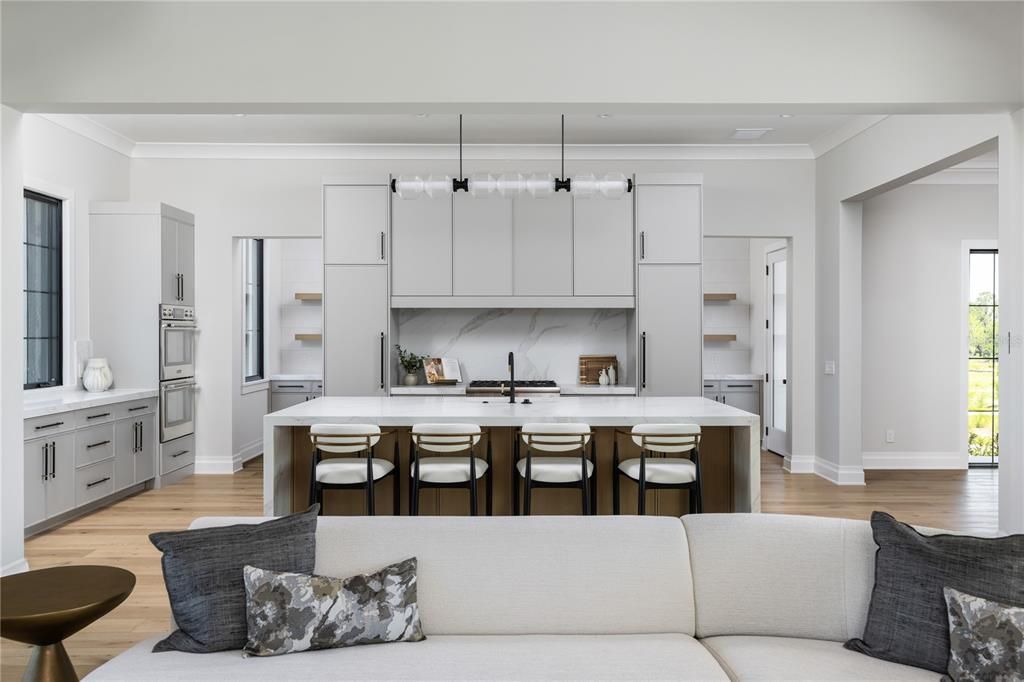 Activo con contrato: $3,495,000 (5 camas, 5 baños, 5001 Pies cuadrados)