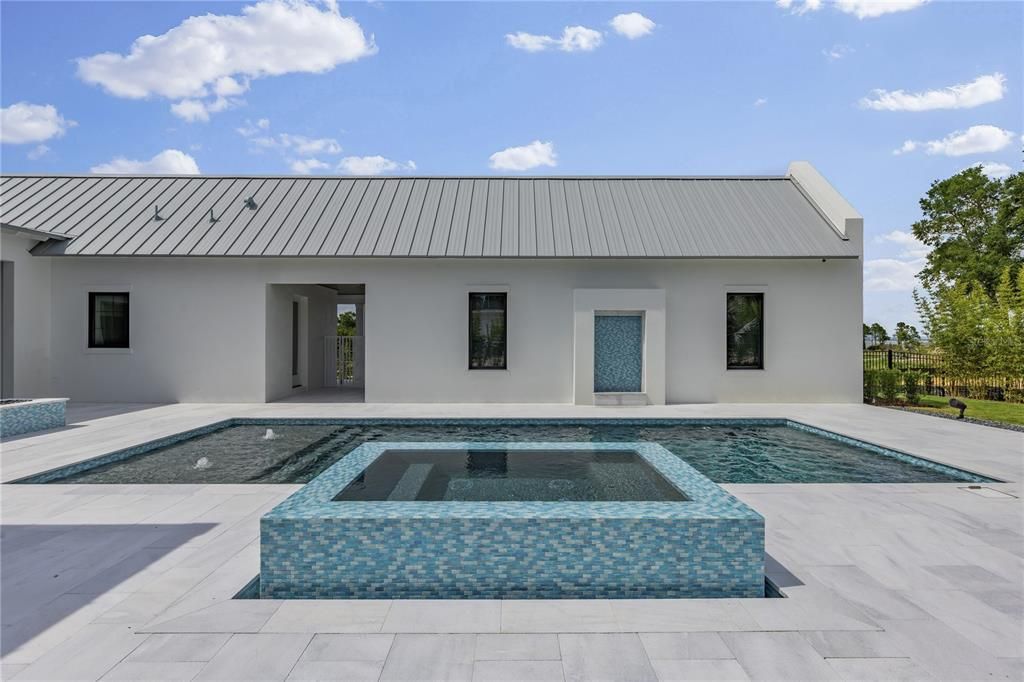 Activo con contrato: $3,495,000 (5 camas, 5 baños, 5001 Pies cuadrados)