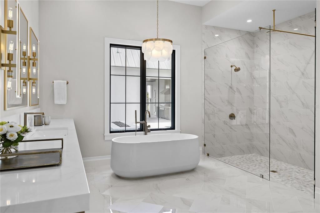 Activo con contrato: $3,495,000 (5 camas, 5 baños, 5001 Pies cuadrados)