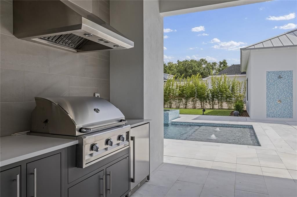 Activo con contrato: $3,495,000 (5 camas, 5 baños, 5001 Pies cuadrados)