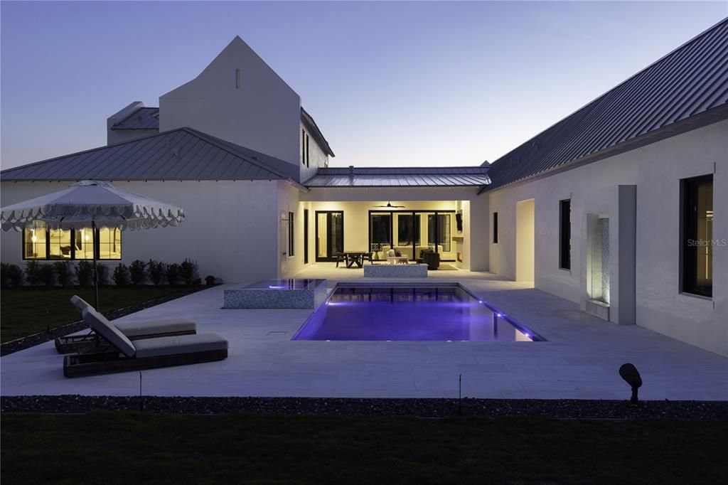 Activo con contrato: $3,495,000 (5 camas, 5 baños, 5001 Pies cuadrados)