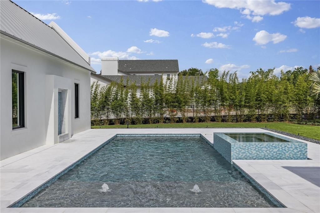 Activo con contrato: $3,495,000 (5 camas, 5 baños, 5001 Pies cuadrados)