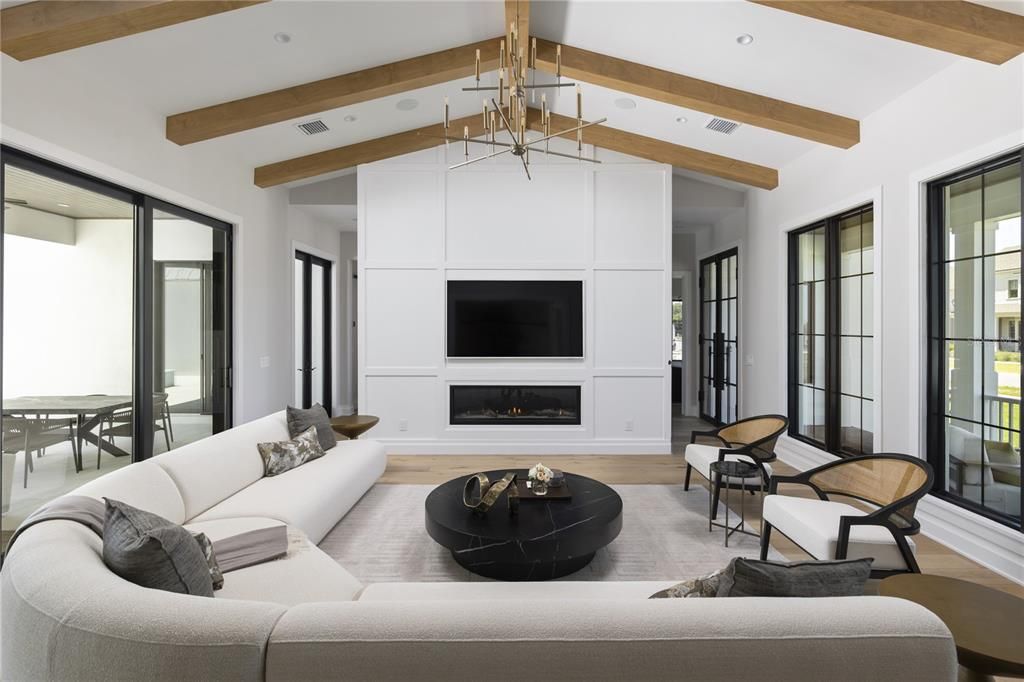 Activo con contrato: $3,495,000 (5 camas, 5 baños, 5001 Pies cuadrados)