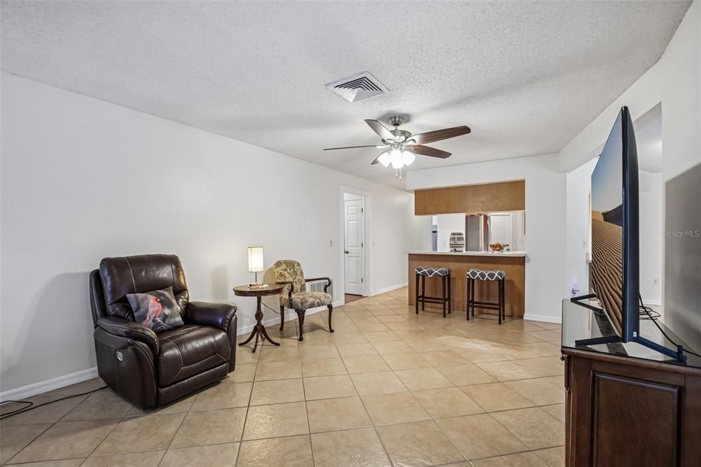 For Sale: $519,900 (3 beds, 2 baths, 2160 Square Feet)
