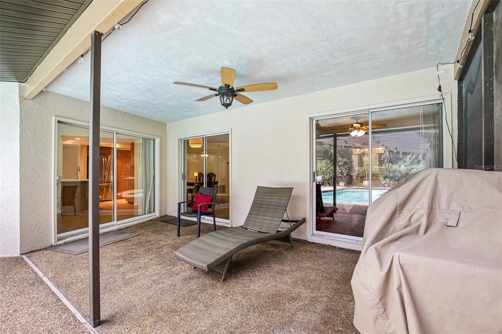 For Sale: $519,900 (3 beds, 2 baths, 2160 Square Feet)