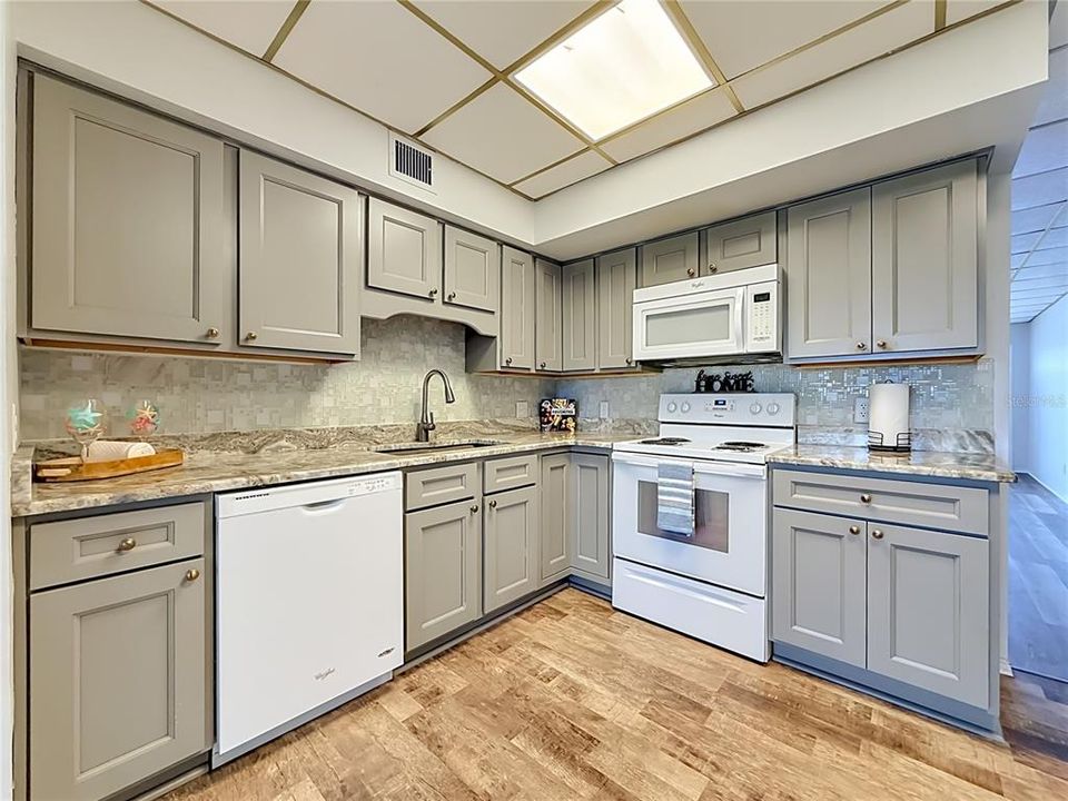 En Venta: $126,000 (2 camas, 2 baños, 1025 Pies cuadrados)