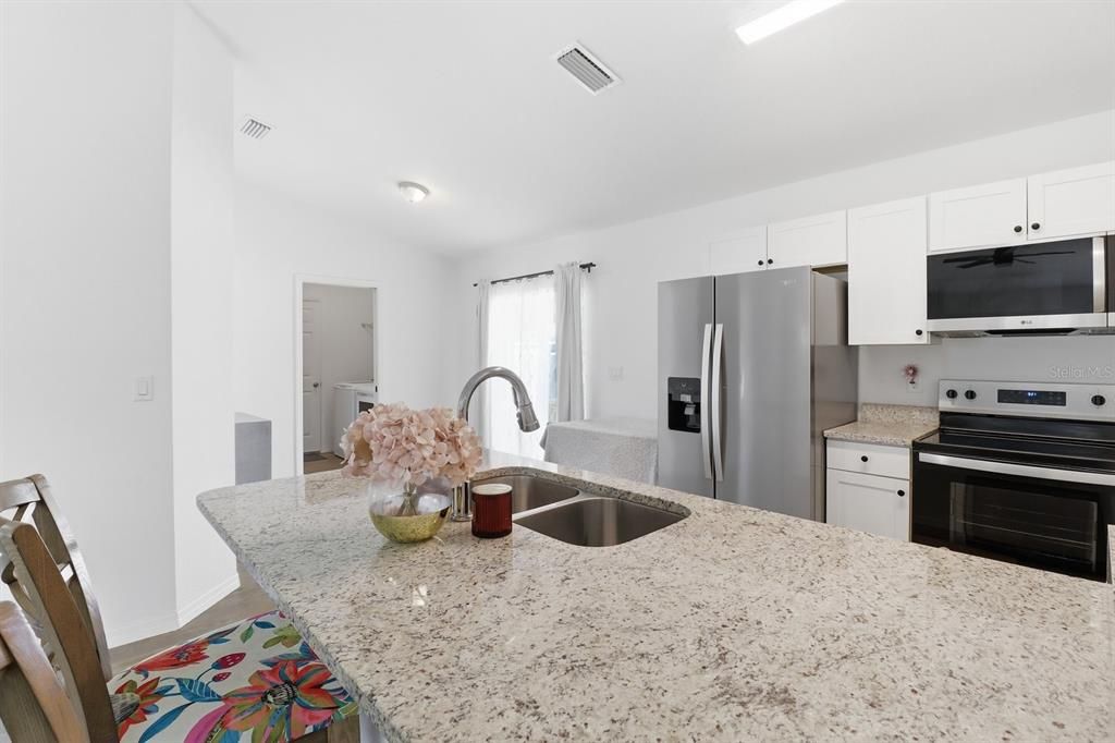 Active With Contract: $225,000 (3 beds, 2 baths, 1201 Square Feet)