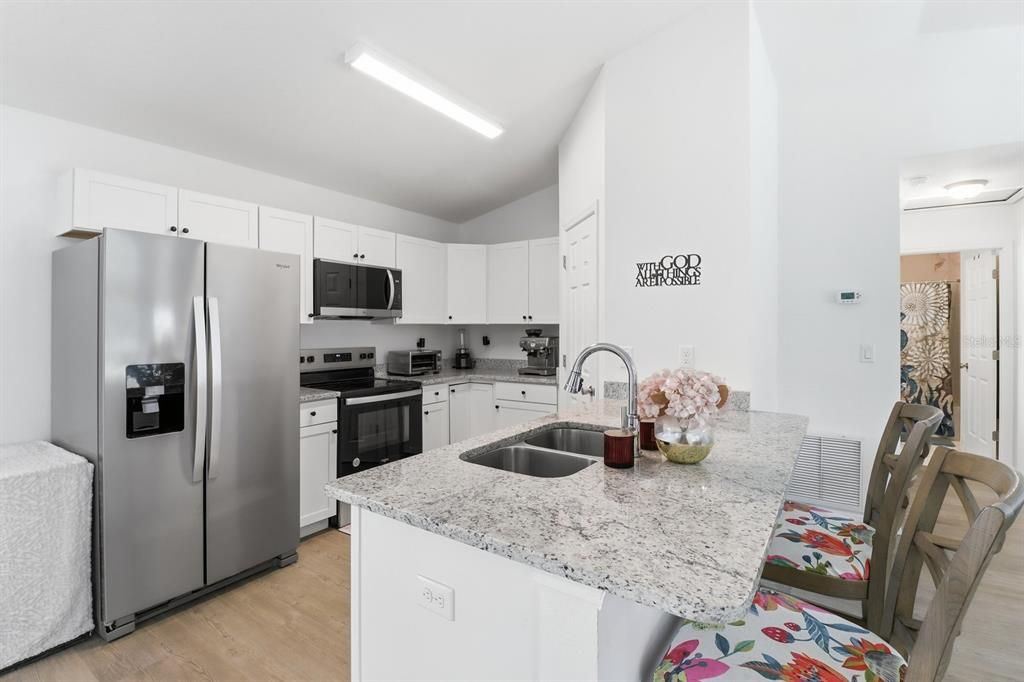 Active With Contract: $225,000 (3 beds, 2 baths, 1201 Square Feet)
