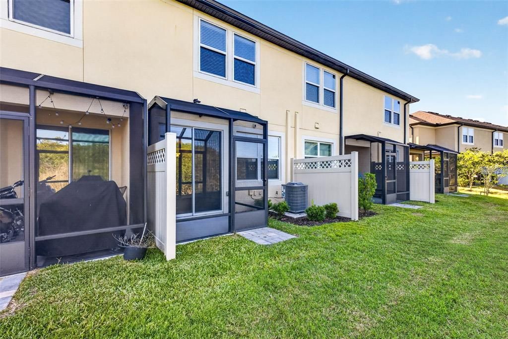 待售: $299,000 (2 贝兹, 2 浴室, 1571 平方英尺)