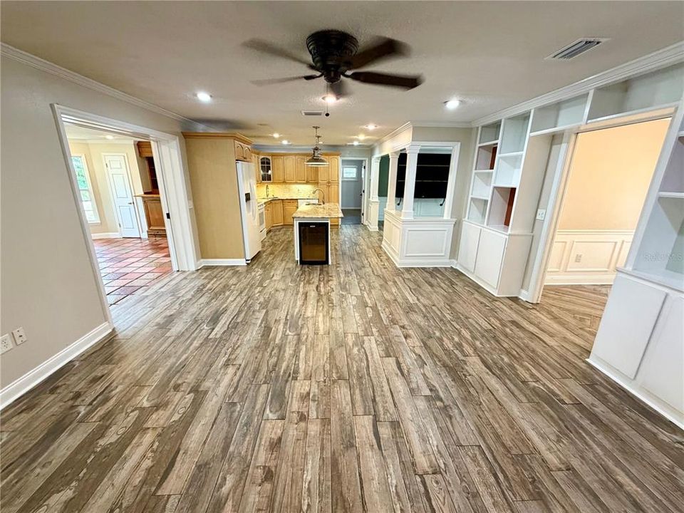 En Venta: $395,000 (3 camas, 2 baños, 1940 Pies cuadrados)