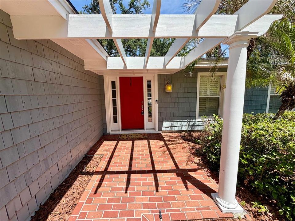 En Venta: $395,000 (3 camas, 2 baños, 1940 Pies cuadrados)