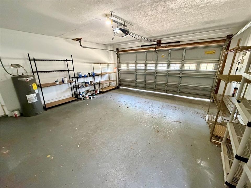 En Venta: $395,000 (3 camas, 2 baños, 1940 Pies cuadrados)