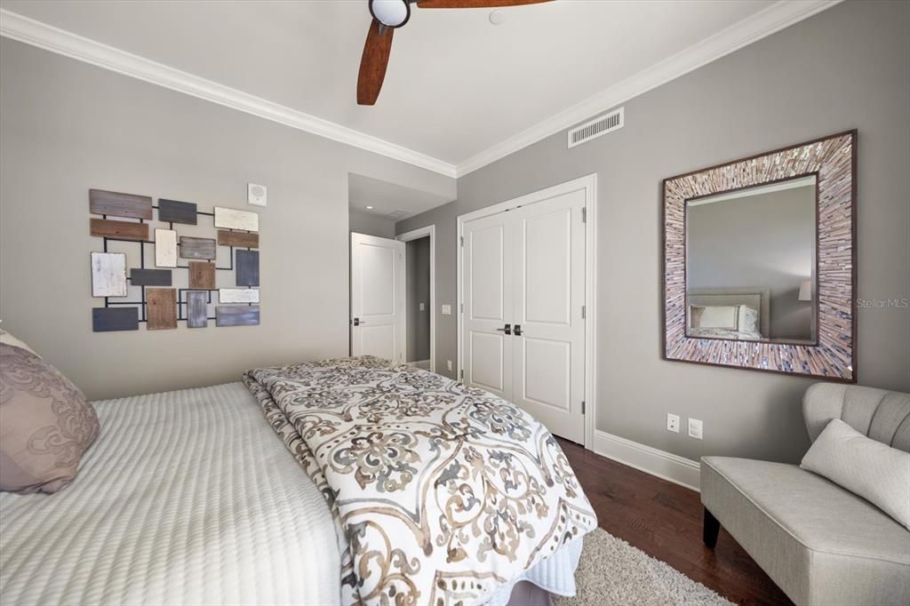 For Sale: $2,000,000 (3 beds, 2 baths, 2348 Square Feet)