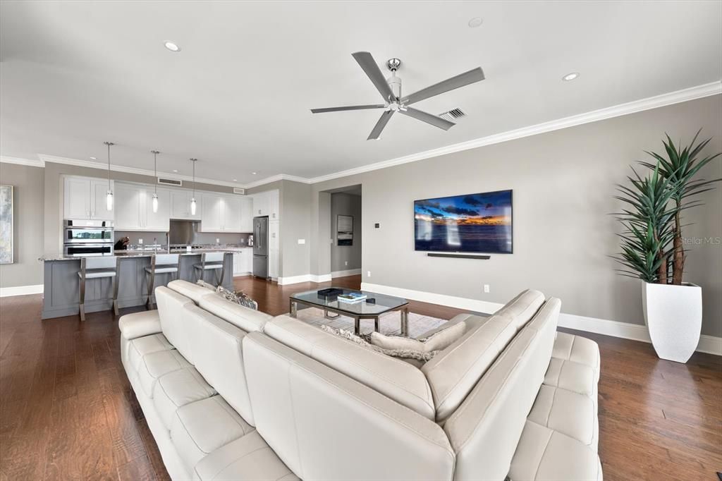 For Sale: $2,000,000 (3 beds, 2 baths, 2348 Square Feet)