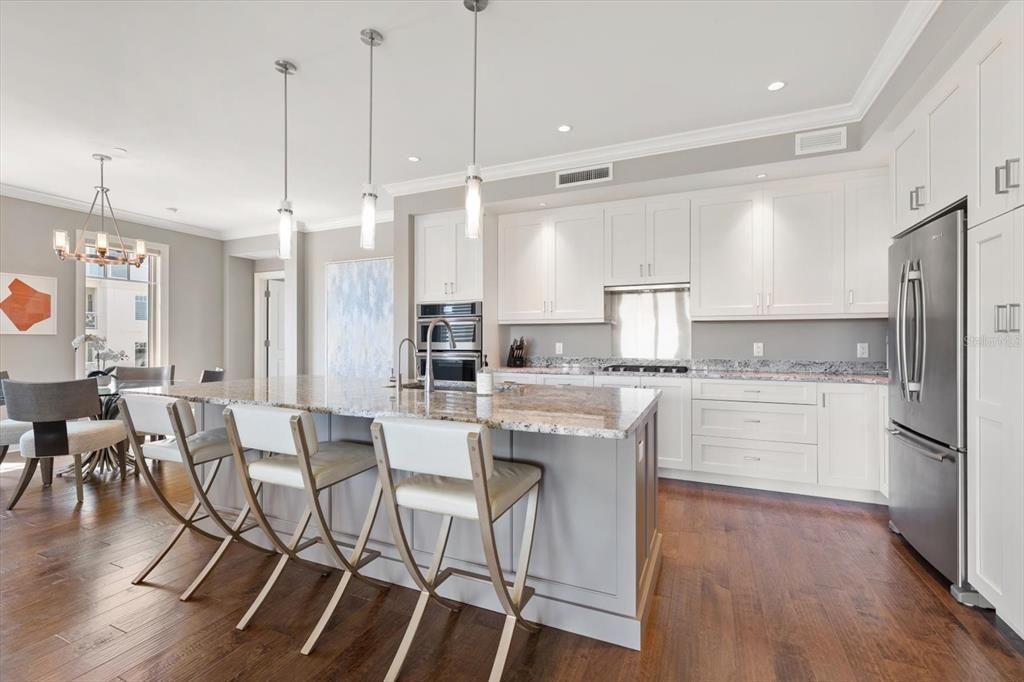 For Sale: $2,000,000 (3 beds, 2 baths, 2348 Square Feet)