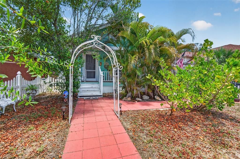 Activo con contrato: $199,000 (1 camas, 1 baños, 603 Pies cuadrados)