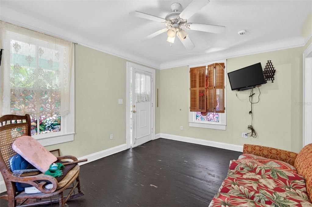Activo con contrato: $199,000 (1 camas, 1 baños, 603 Pies cuadrados)