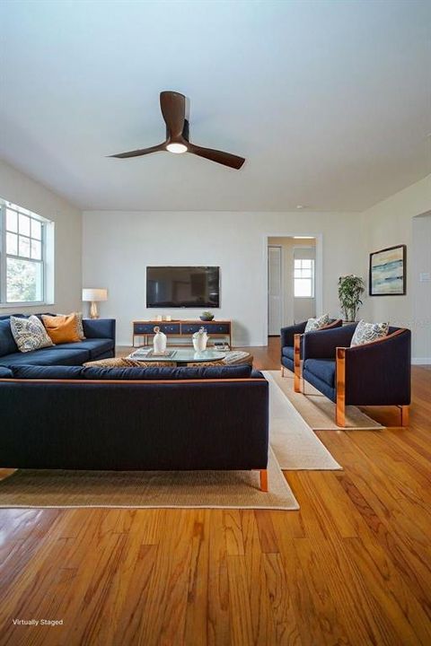 Active With Contract: $3,000 (3 beds, 2 baths, 1224 Square Feet)