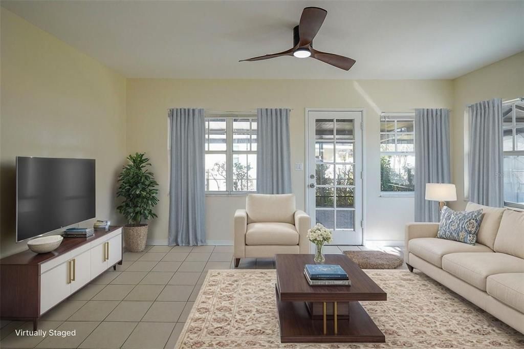 Active With Contract: $3,000 (3 beds, 2 baths, 1224 Square Feet)