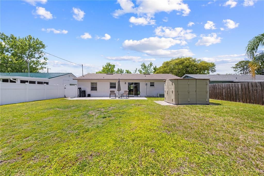 Active With Contract: $320,000 (3 beds, 2 baths, 1450 Square Feet)