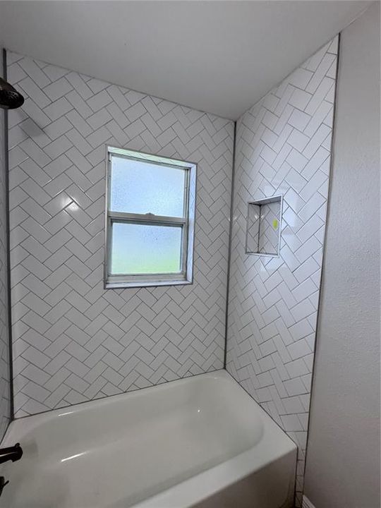 For Rent: $1,749 (3 beds, 1 baths, 1100 Square Feet)