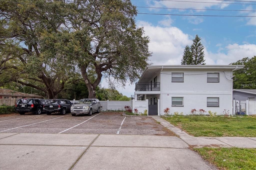 For Rent: $1,749 (3 beds, 1 baths, 1100 Square Feet)