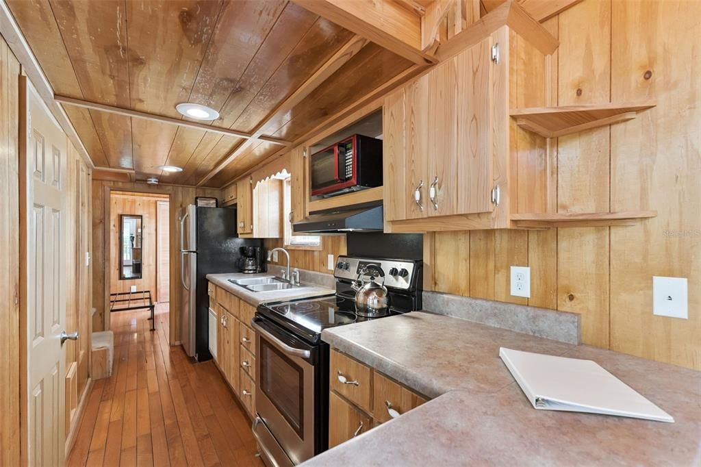 For Sale: $850,000 (94.00 acres)