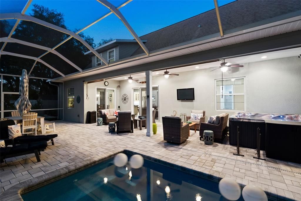 For Sale: $825,000 (4 beds, 3 baths, 2935 Square Feet)