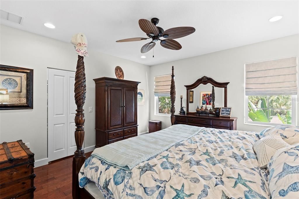 For Sale: $825,000 (4 beds, 3 baths, 2935 Square Feet)