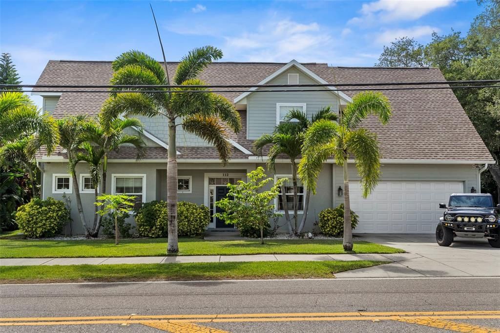 For Sale: $825,000 (4 beds, 3 baths, 2935 Square Feet)