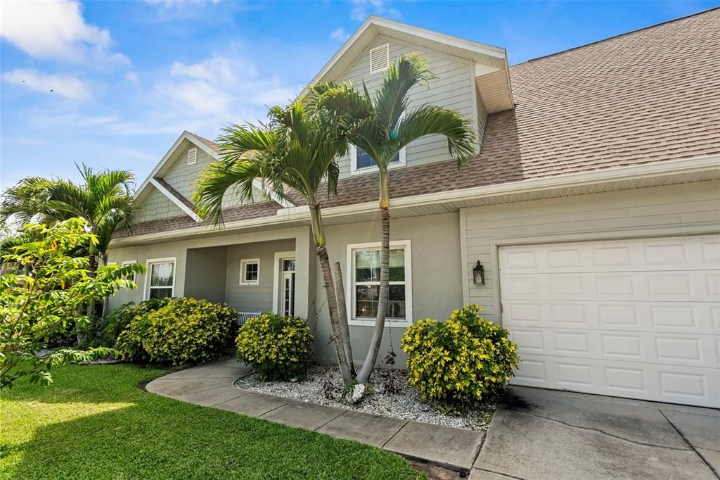 For Sale: $825,000 (4 beds, 3 baths, 2935 Square Feet)