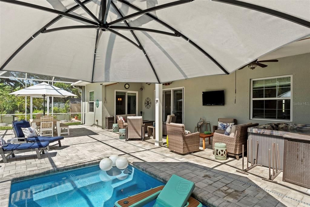 For Sale: $825,000 (4 beds, 3 baths, 2935 Square Feet)