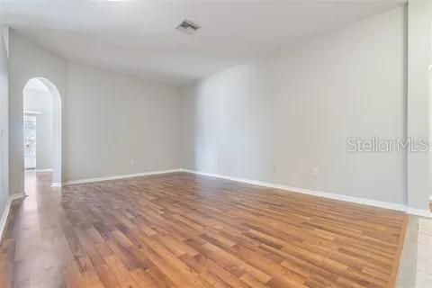 For Sale: $385,000 (3 beds, 2 baths, 1704 Square Feet)