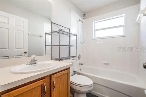 For Sale: $385,000 (3 beds, 2 baths, 1704 Square Feet)