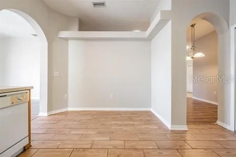 For Sale: $385,000 (3 beds, 2 baths, 1704 Square Feet)