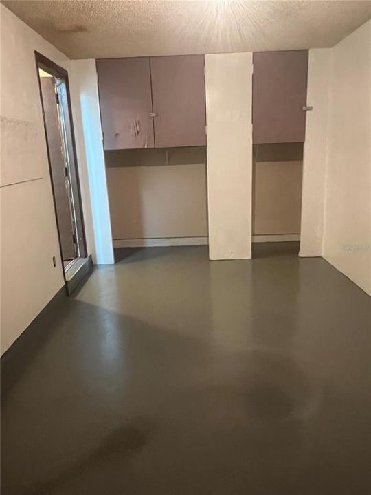 For Rent: $1,600 (2 beds, 1 baths, 924 Square Feet)
