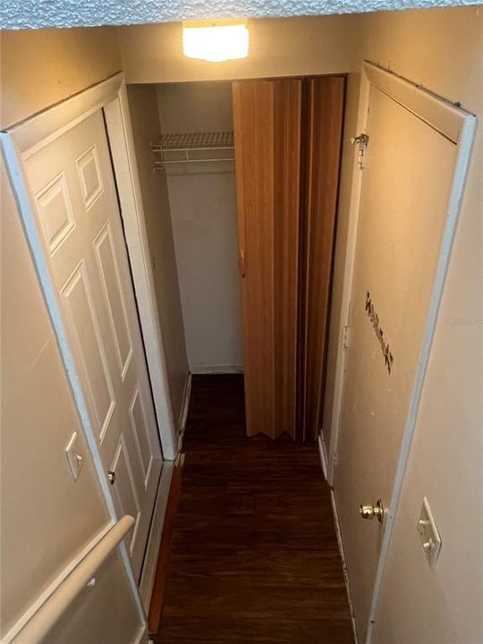 For Rent: $1,600 (2 beds, 1 baths, 924 Square Feet)