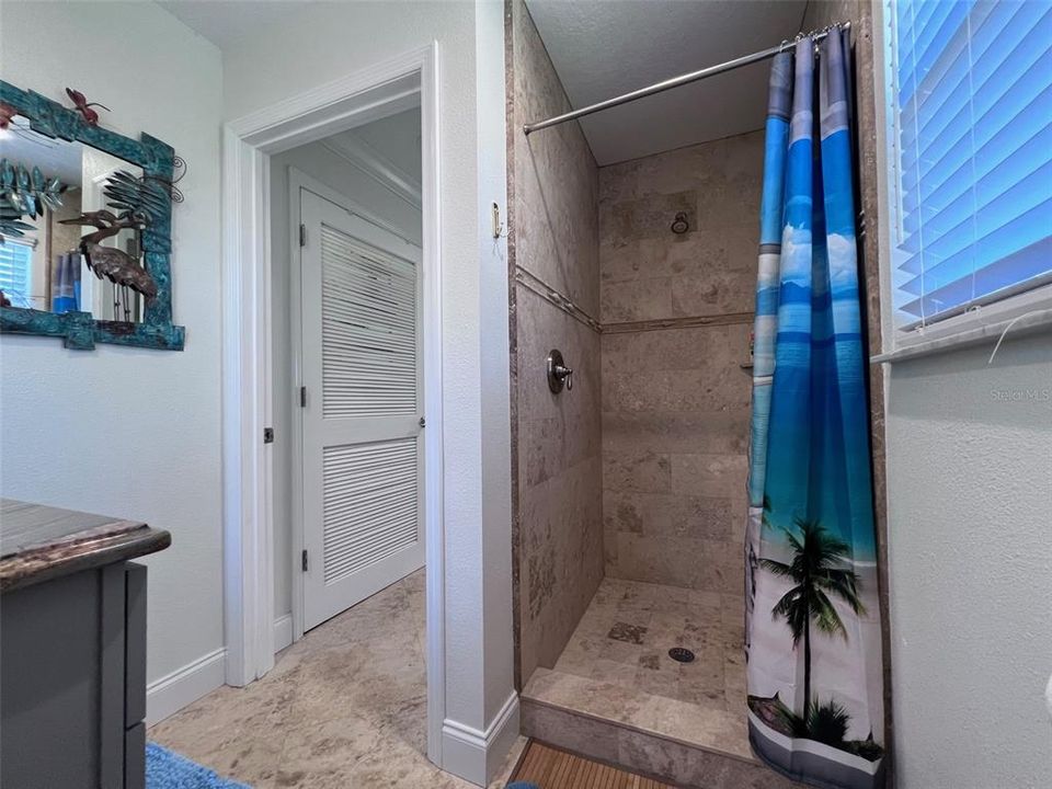 待售: $725,000 (3 贝兹, 3 浴室, 1670 平方英尺)