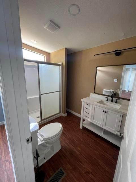 En Venta: $1,200,000 (12 camas, 8 baños, 6511 Pies cuadrados)