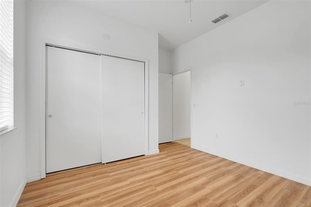 For Sale: $390,000 (4 beds, 2 baths, 1960 Square Feet)
