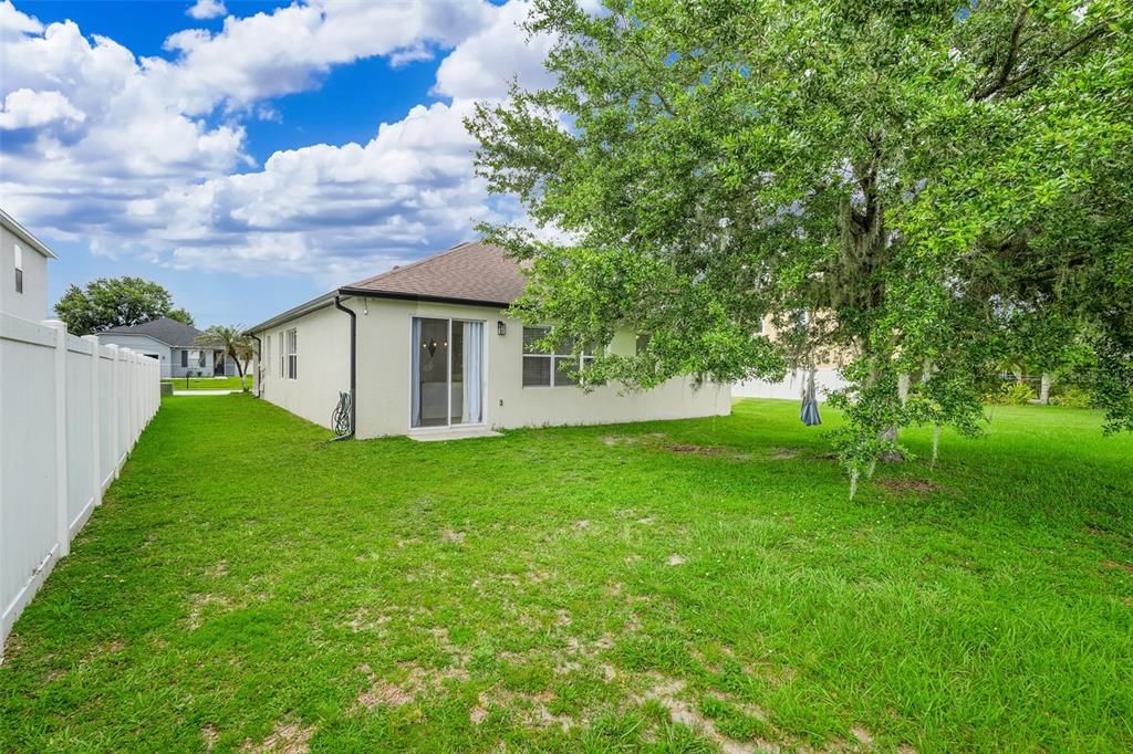 For Sale: $390,000 (4 beds, 2 baths, 1960 Square Feet)