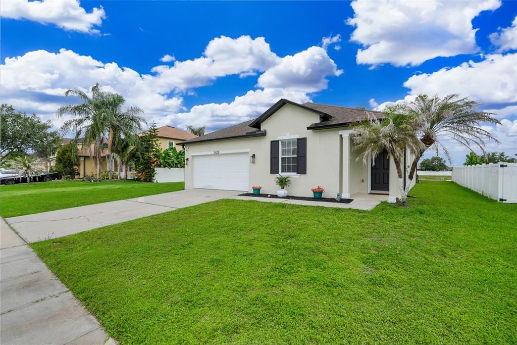 For Sale: $390,000 (4 beds, 2 baths, 1960 Square Feet)