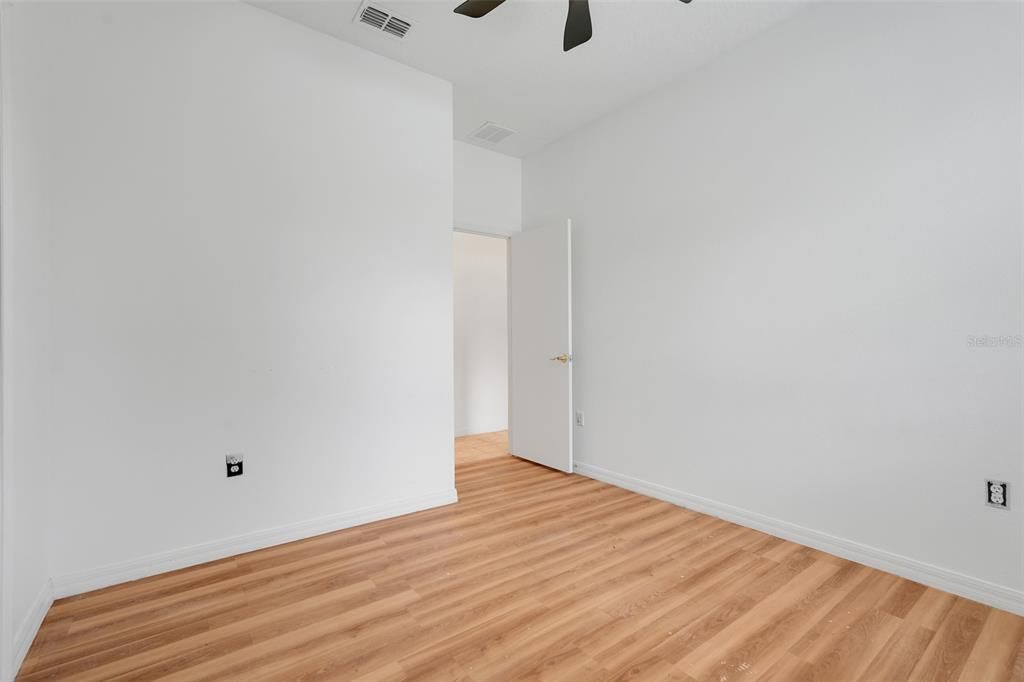 For Sale: $390,000 (4 beds, 2 baths, 1960 Square Feet)