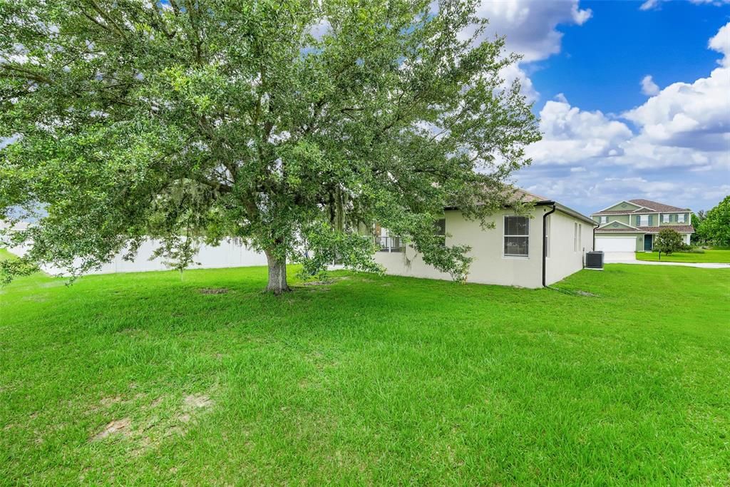 For Sale: $390,000 (4 beds, 2 baths, 1960 Square Feet)