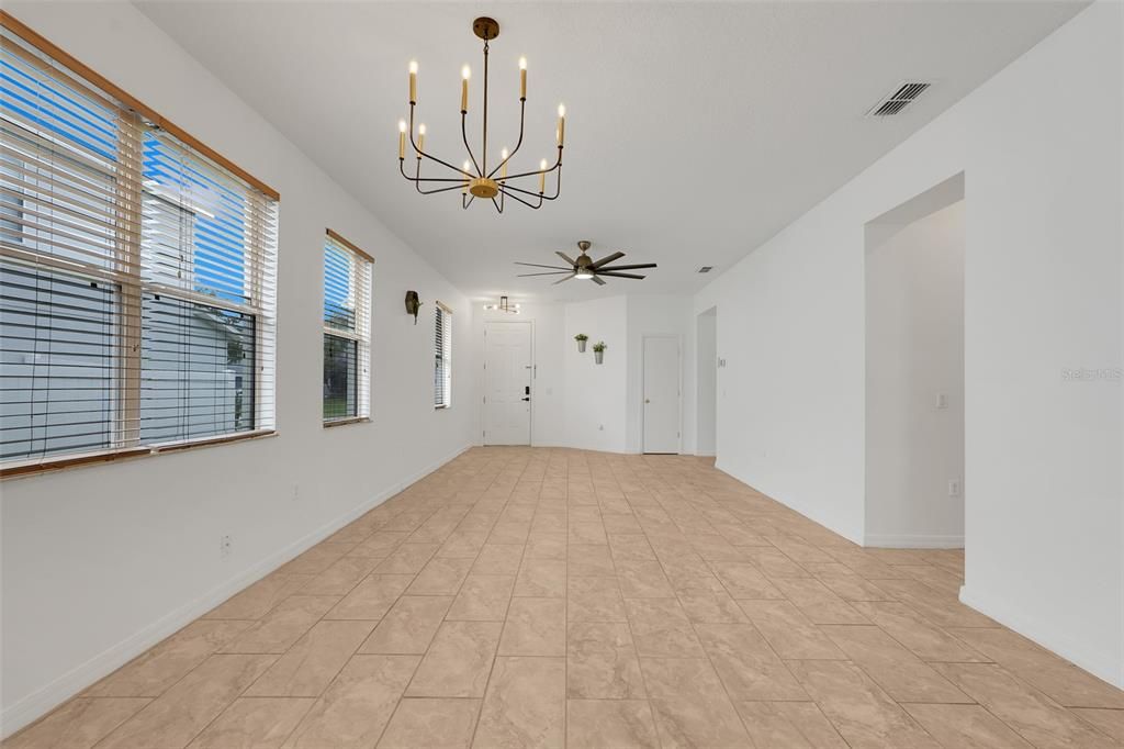 For Sale: $390,000 (4 beds, 2 baths, 1960 Square Feet)