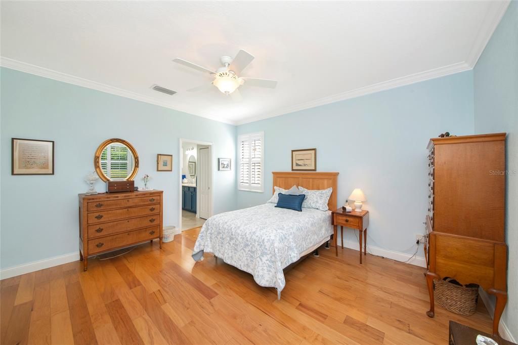 En Venta: $499,900 (4 camas, 3 baños, 2006 Pies cuadrados)