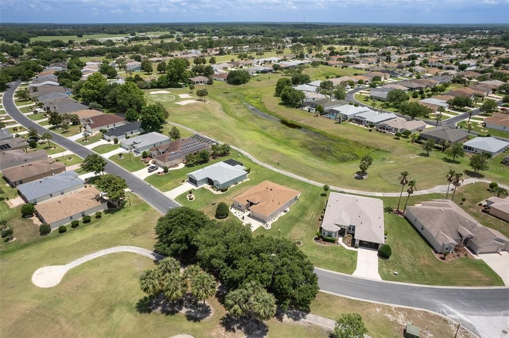 Activo con contrato: $294,999 (3 camas, 2 baños, 1806 Pies cuadrados)