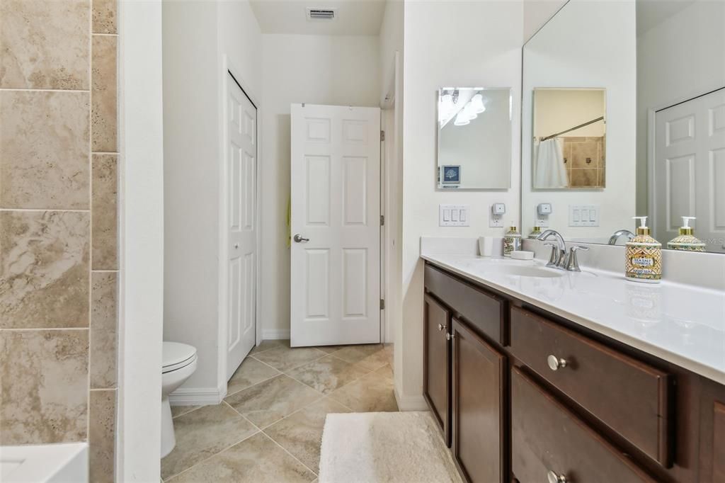 For Sale: $289,000 (3 beds, 2 baths, 1949 Square Feet)