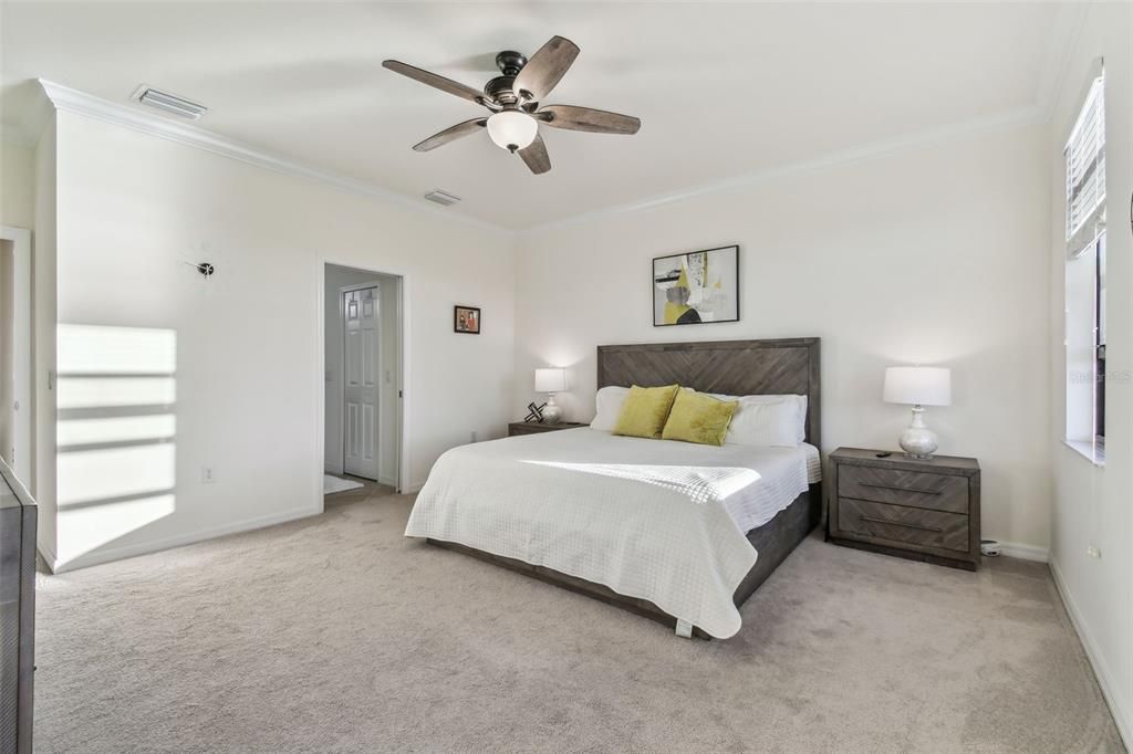 For Sale: $289,000 (3 beds, 2 baths, 1949 Square Feet)